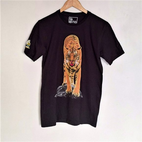 Tiger printed black basic T-shirt bought in Kanha national park